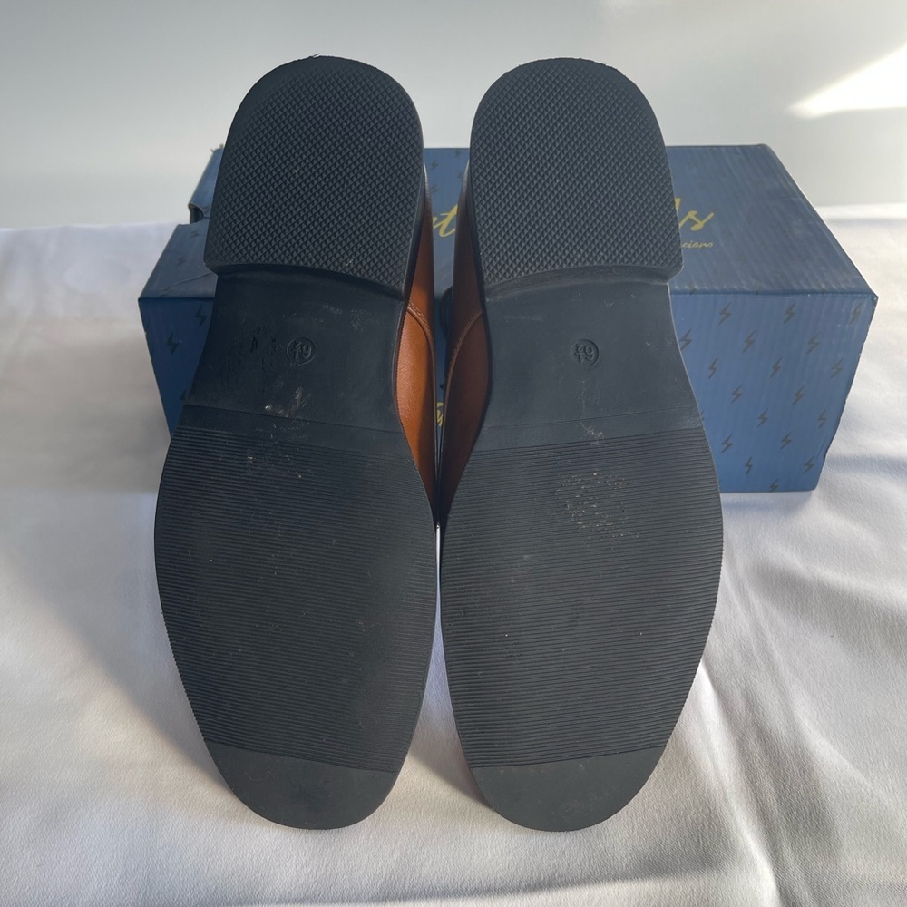 Brown Kids Oxfords - Picture 6 of 10